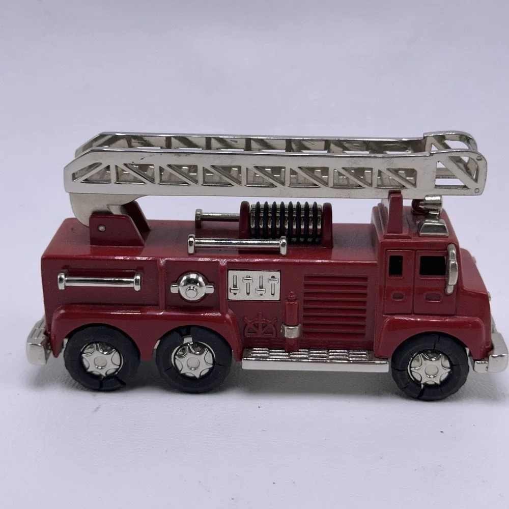 Vintage Timex Fire Truck Desk Clock Diecast Ladder Truck 4.5